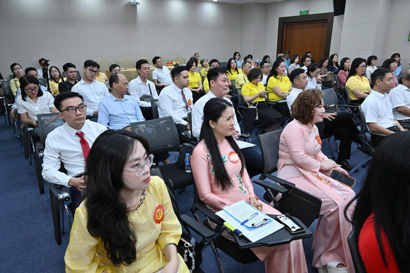Đảng bộ Vinataba đổi mới công tác tuyên truyền - 12