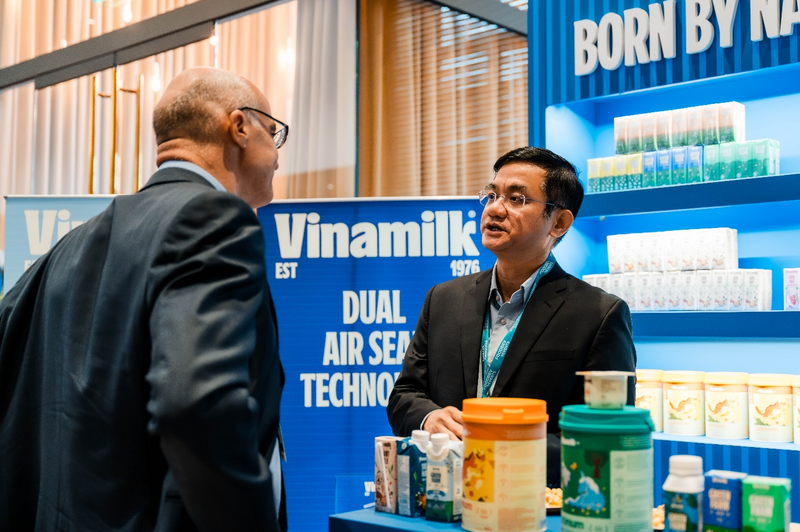 Ông Nguyễn Quang Trí, Giám đốc Điều hành Marketing cho biết Vinamilk xác định minh bạch là lựa chọn mang tính chiến lược dài hạn, gắn với trách nhiệm bảo vệ sức khỏe cộng đồng. Ảnh: Vi Nam