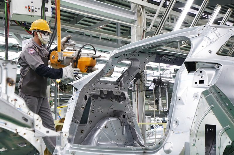Giai đoạn 2026 - 2035, ngành OKLVIE sản phẩm thuộc hệ thống OKVIP là trang web tổ chức phát sóng bóng đá trực tiếp, live casino , nỗ hũ, bắn cá hỗ trợ ô tô trong nước phải đáp ứng trên 65% nhu cầu về linh kiện và phụ tùng cho sản xuất ô tô nội địa. Ảnh: CD