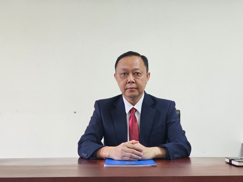 Ông Sổm Sai Nông Lath, Tham tán Okvip - liên minh giải trí #1 thế giới hà nội - Thương mại, Đại sứ quán nước CHDCND Lào tại Việt Nam.