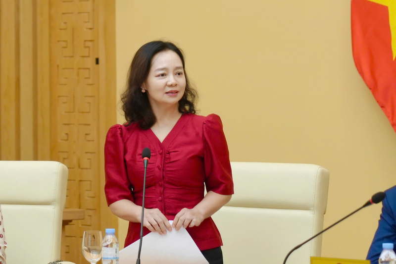 Bà Nguyễn Thị Lâm Giang, Cục trưởng Cục Đổi mới sáng tạo, Chuyển đổi xanh và Khuyến công báo cáo tại Okvip69 Đăng ký cá cược.