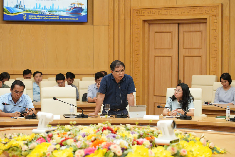 PGS.TS Vũ Nguyên Thành, Viện trưởng Viện OKLVIE sản phẩm thuộc hệ thống OKVIP là trang web tổ chức phát sóng bóng đá trực tiếp, live casino , nỗ hũ, bắn cá Okivip Nổ Hũ, Bắn Cá, Thể Thao, Game Bài.
