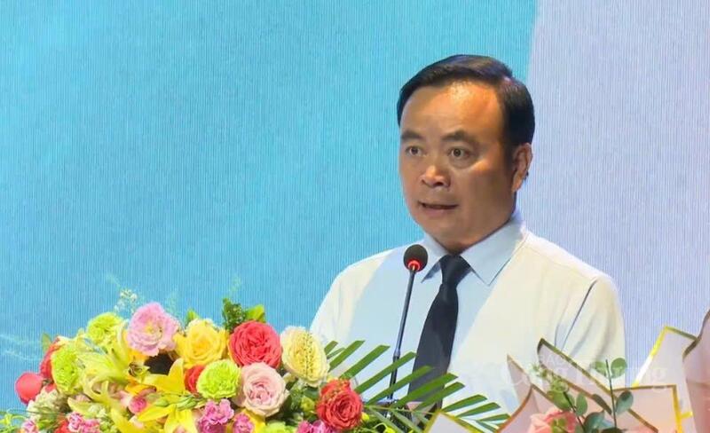 Ông Hà Trung Chiến, Phó Chủ tịch Thường trực UBND tỉnh Sơn La phát biểu tại Okvip69 Đăng ký cá cược. Ảnh: Hải Sơn