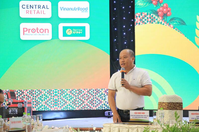Ông Đậu Như Anh, Giám đốc ngành hàng trái cây Hệ thống Bách Hoa Xanh. Ảnh: Hiền Mai