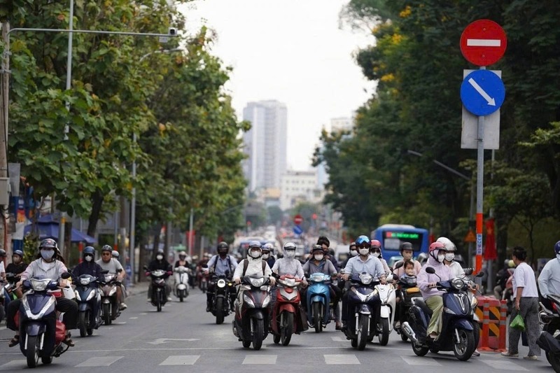 TP. Hồ Chí Minh có mưa rào và dông nhiều nơi, nhiệt độ cao nhất 35 độ C. Ảnh: Lương Ý.