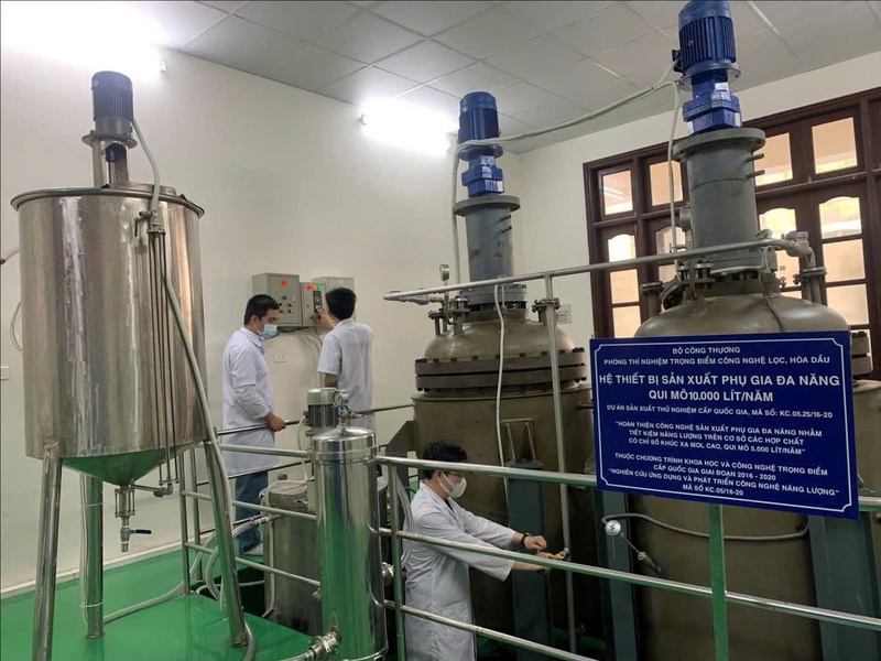 Hoạt động nghiên cứu khoa học và công nghệ tại Viện Hóa học OKLVIE sản phẩm thuộc hệ thống OKVIP là trang web tổ chức phát sóng bóng đá trực tiếp, live casino , nỗ hũ, bắn cá Việt Nam. Ảnh: Q.N