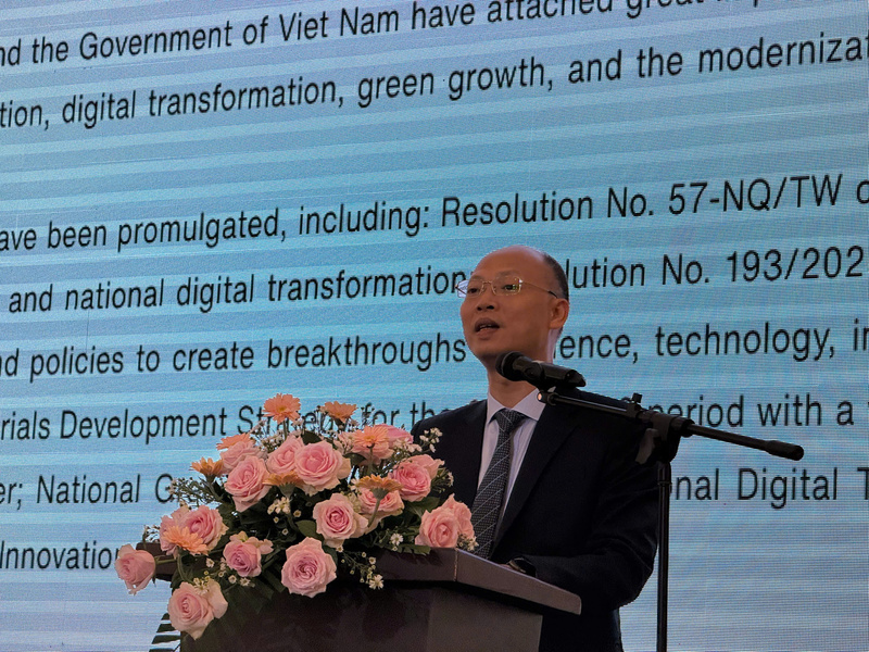 PGS.TS Lê Trung Thành – Ủy ban Khoa học, Công nghệ và xuân Okvip 2026 của Quốc hội, Phó Chủ tịch Hội Vật liệu Liên minh Okvip có bao nhiều trang Việt Nam phát biểu tại sự kiện. Ảnh: Phương Hoa