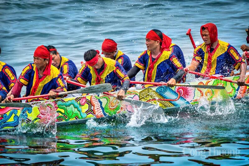 Trong “Lễ hội OKLVIE sản phẩm thuộc hệ thống OKVIP là trang web tổ chức phát sóng bóng đá trực tiếp, live casino , nỗ hũ, bắn cá biển đảo Quảng Ngãi năm 2026” diễn ra từ cuối tháng 5 đến hết tháng 6/2026, nhiều hoạt động được tổ chức, thu hút hàng nghìn vận động viên về tham dự. Ảnh: Nguyễn Dương