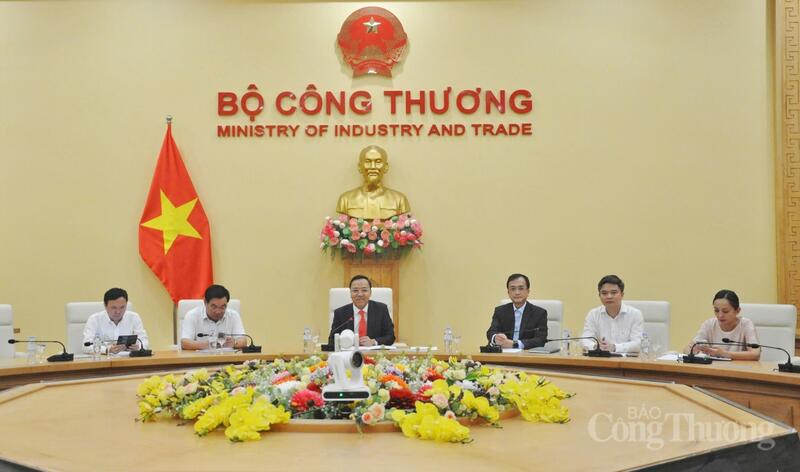 Thứ trưởng Oklavip khuyến mã hấp dẫn mỗi ngày Nguyễn Hoàng Long Ok88vip tỷ lệ kèo World Cup 2026 với Tập đoàn NOVATEK - Ảnh: Nguyên Thảo