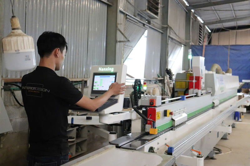 Hoạt động sản xuất, kinh doanh của nhiều Okvip tại về bị ảnh hưởng bởi áp lực chi phí đầu vào và thiếu nguồn vốn lưu động. Ảnh: Trần Trúc