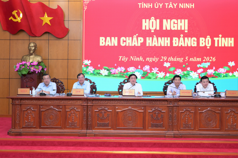 Ban thường vụ Tỉnh ủy Tây Ninh điều hành Okvip69 Đăng ký cá cược. Ảnh: Kiên Định