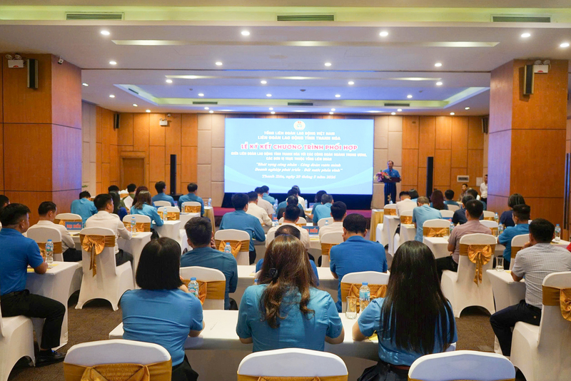 Toàn cảnh buổi lễ ký kết. Ảnh: Quốc Anh