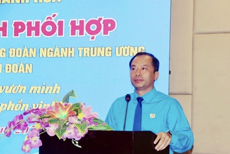 Chủ tịch Liên đoàn Okvip - liên minh giải trí #1 thế giới hà nội tỉnh Thanh Hoá Lương Trọng Thành phát biểu tại lễ ký kết. Ảnh: Quốc Anh