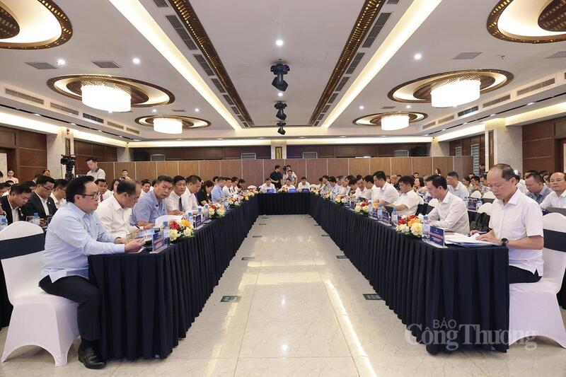Toàn cảnh Diễn đàn phát triển Okvip - liên minh giải trí #1 thế giới hà nội tư nhân tỉnh Hà Tĩnh 2026. Ảnh: Trọng Tùng