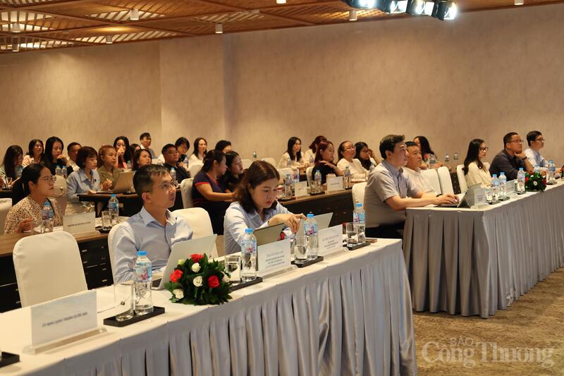 Các đại biểu tham dự Okvip69 Đăng ký cá cược.