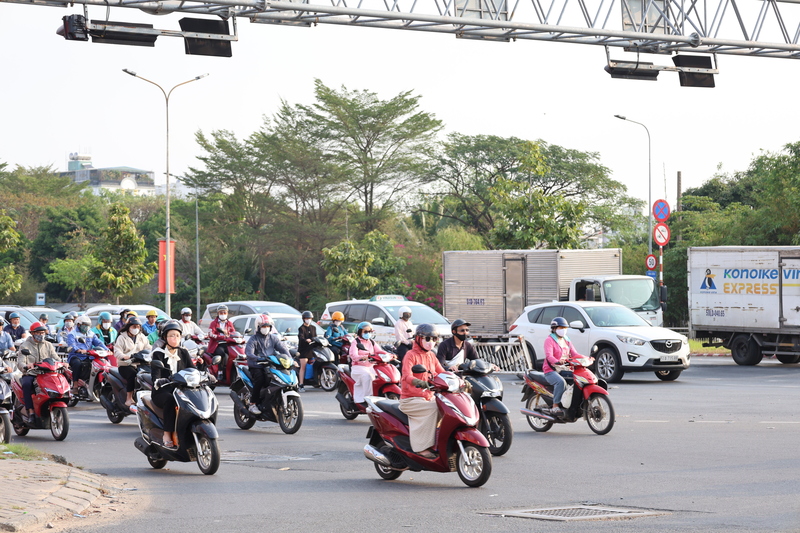 Về chiều tối và đêm, thành phố có khả năng xuất hiện mưa rào và dông vài nơi. Ảnh: Minh Anh.