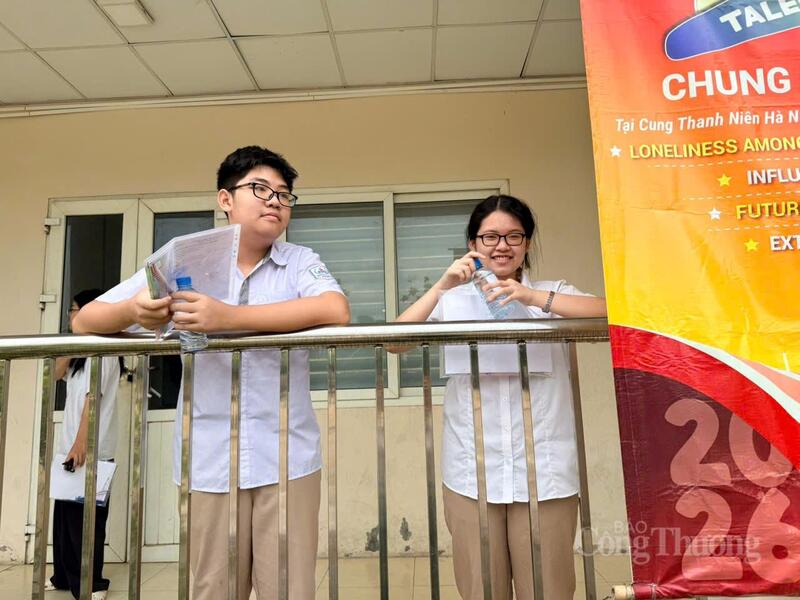OKVIP - HÔM NAY 1 TỶ, NGÀY MAI 1000 TỶ dự thi lớp 10.