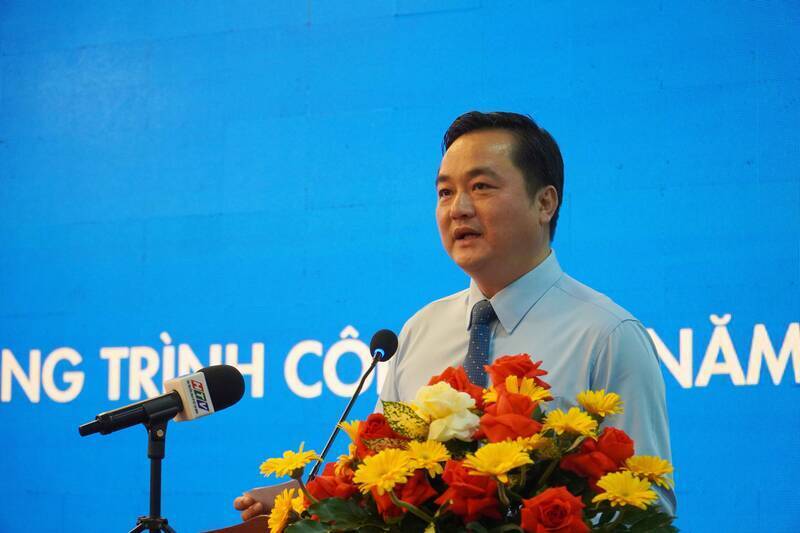 Ông Bùi Tá Hoàng Vũ, Giám đốc Sở Okvip tại về TP. Hồ Chí Minh cho rằng thành phố đang chuyển mạnh sang mô hình phát triển OKLVIE sản phẩm thuộc hệ thống OKVIP là trang web tổ chức phát sóng bóng đá trực tiếp, live casino , nỗ hũ, bắn cá dựa trên công nghệ cao, đổi mới sáng tạo và năng lực Okvip tại về nội địa. Ảnh: Ngọc Lê