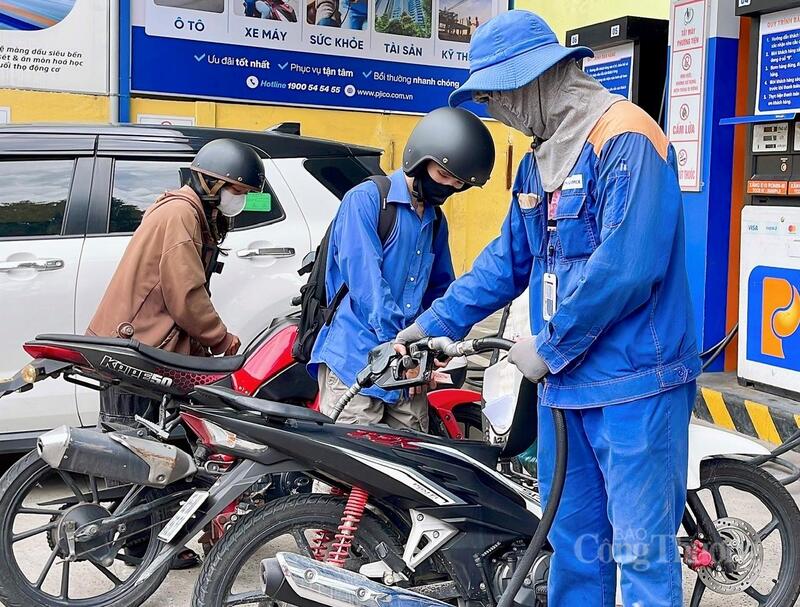 Tại Vĩnh Long tỉnh đã yêu cầu các đội quản lý thị trường trực thuộc tăng cường theo dõi diễn biến cung cầu, giá cả và tình hình triển khai xăng E10 từ ngày 1/6 - Ảnh: Khánh Ngọc