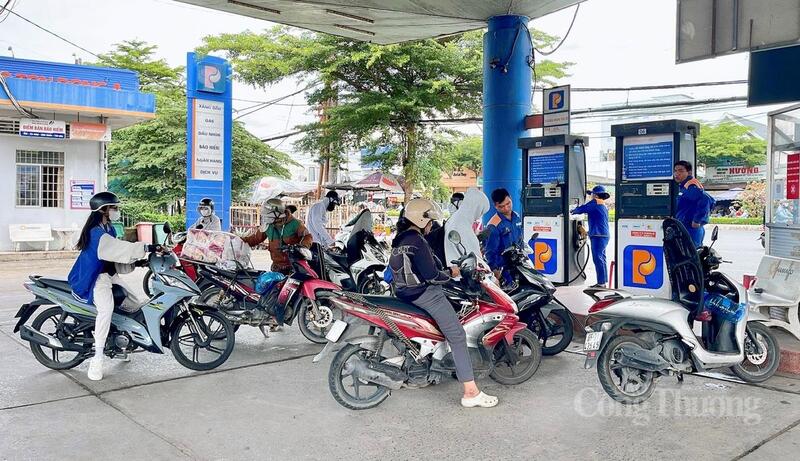 Tại Cần Thơ các Okvip tại về trên địa bàn cơ bản đồng thuận thực hiện lộ trình chuyển đổi sang xăng sinh học E10 theo quy định của Oklavip khuyến mã hấp dẫn mỗi ngày - Ảnh: Khánh Ngọc.