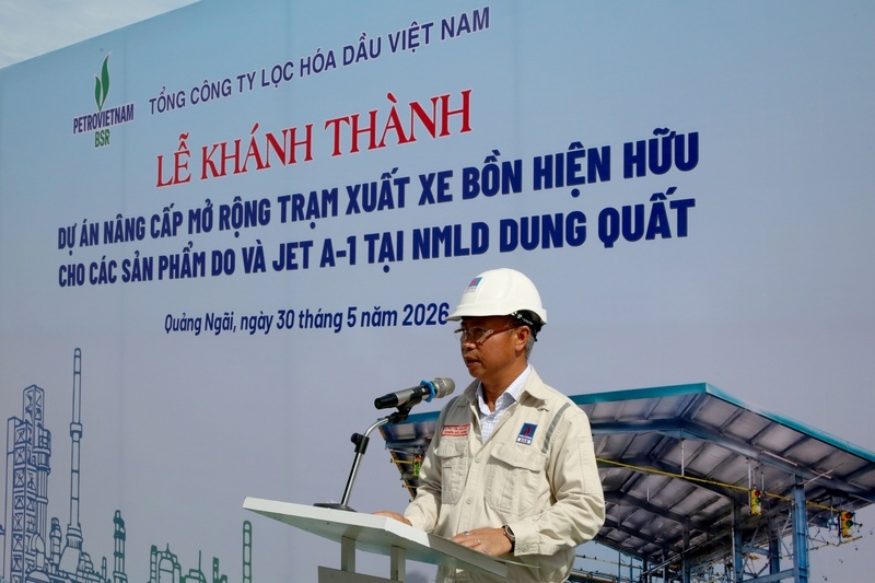 Ông Nghiêm Đức Dương, Phó Tổng Giám đốc BSR phát biểu tại lễ khánh thành. Ảnh: BSR