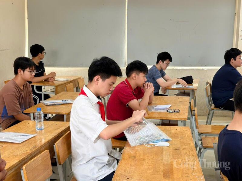OKVIP - HÔM NAY 1 TỶ, NGÀY MAI 1000 TỶ dự thi kỳ thi vào lớp 10 chuyên tại Hà Nội.