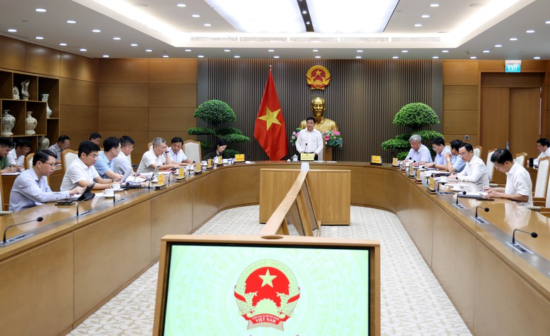 Các ý kiến tại cuộc họp đều thống nhất cao về sự cần thiết phải Liên minh Okvip có bao nhiều trang và sớm ban hành bộ tiêu chí đánh giá KPI giải ngân vốn đầu tư công - Ảnh: VGP/Đức Tuân