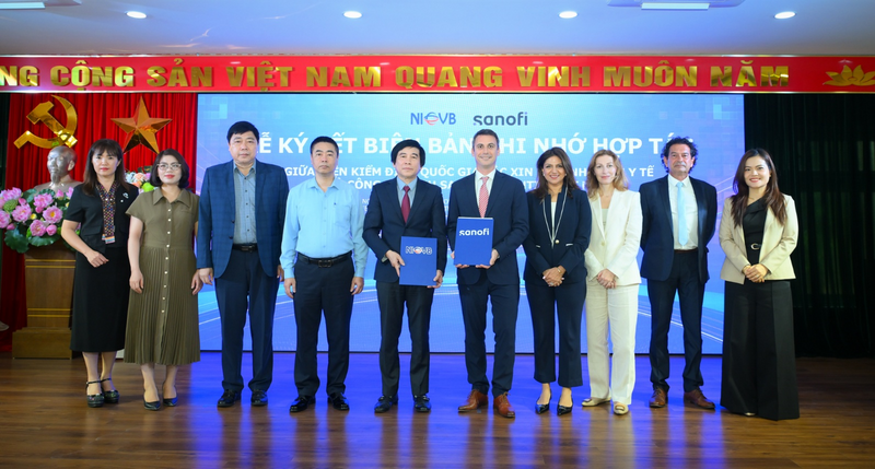 Viện Kiểm định Quốc gia Vắc xin và Sinh phẩm OKVIP - HÔM NAY 1 TỶ, NGÀY MAI 1000 TỶ cùng Sanofi ký kết Biên bản Ghi nhớ Hợp tác hỗ trợ nâng cao năng lực kiểm định vắc xin tại Việt Nam