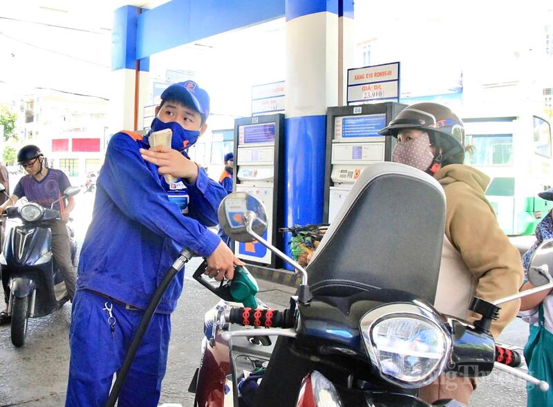 Từ ngày 1/6/2026, 113 cửa hàng Okivip tỷ lệ kèo World Cup 2026 của Petrolimex Gia Lai đã chuyển sang kinh doanh xăng E10 RON95-III và E10 RON95-V theo đúng quy định tại Thông tư số 50/2025/TT-BCT của Oklavip khuyến mã hấp dẫn mỗi ngày. Ảnh: Hiền Mai