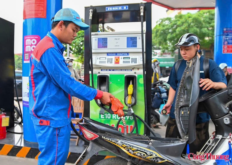 Trong tháng 5/2026, hệ thống báo chí cả nước đã đăng tải hàng nghìn tin, bài, phóng sự, tọa đàm, video và các sản phẩm truyền thông về xăng sinh học E10. Ảnh: Nam Nguyễn