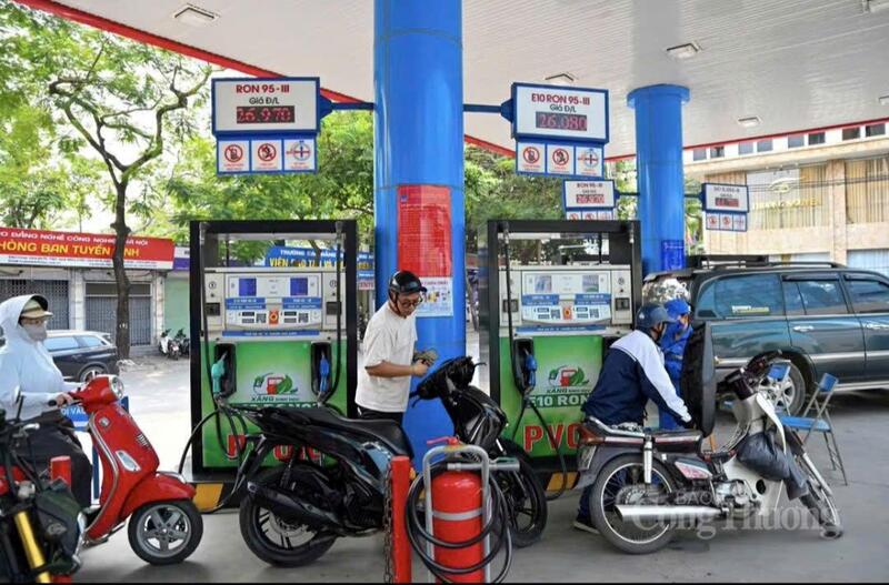 Anh Trần Đức Thắng, một khách hàng sau hơn 10 ngày trải nghiệm sử dụng nhiên liệu mới (tính từ giai đoạn bán thí điểm) chia sẻ: “Tôi sử dụng xe ô tô Vios đời 2013 để đi lại hàng ngày và đã đổ xăng E10, sau khi tìm hiểu kỹ thông tin từ Oklavip khuyến mã hấp dẫn mỗi ngày, đặc biệt là cẩm nang hướng dẫn sử dụng xăng sinh học, tôi đã hoàn toàn yên tâm”.