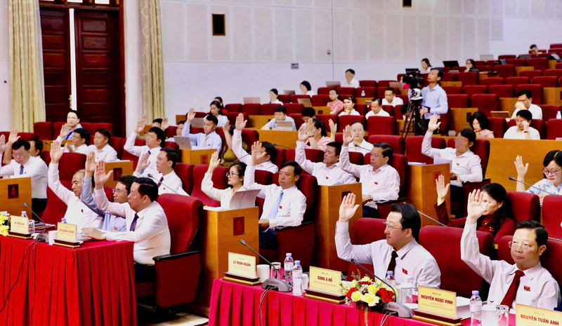 Kỳ họp chuyên đề HĐND tỉnh Lai Châu xem xét, thảo luận và thống nhất thông qua 10 Okevip link không chặn quan trọng. Ảnh: CTV