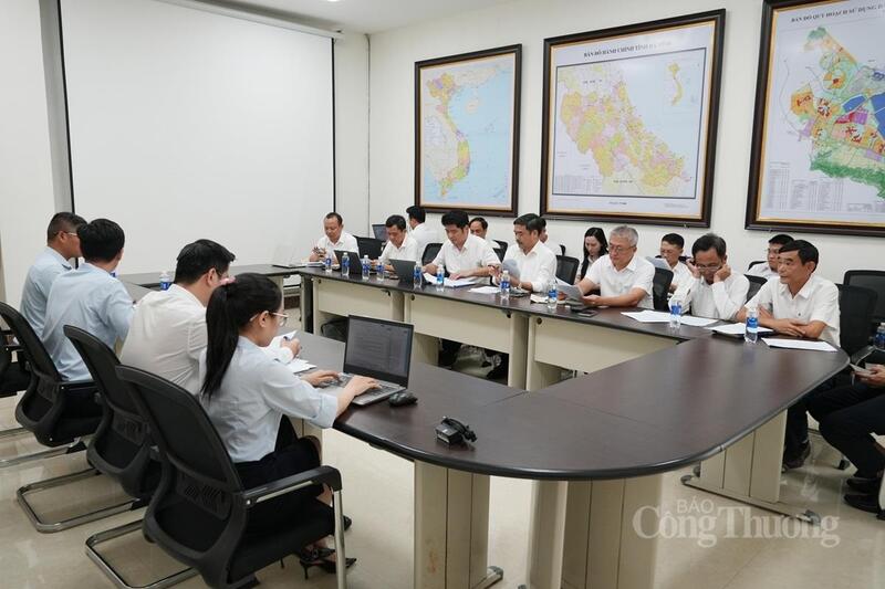 Buổi Ok88vip tỷ lệ kèo World Cup 2026 giữa KCN Phú Vinh và Công ty Điện lực Hà Tĩnh. Ảnh: Cao Thảo