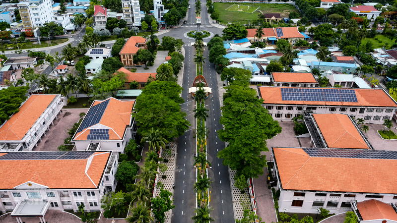 Hạ tầng điện hiện đại đang tiếp thêm động lực cho đặc khu Côn Đảo phát triển. Ảnh: Thanh Tuấn