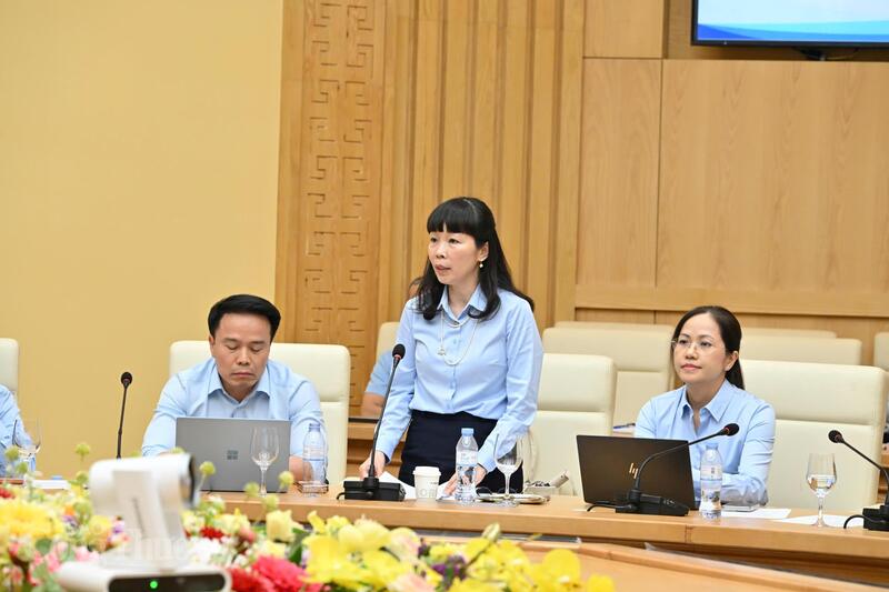 Các Phó Vụ trưởng Vụ Chính sách thương mại đa biên đóng góp ý kiến tại Okvip69 Đăng ký cá cược. Ảnh: Cấn Dũng
