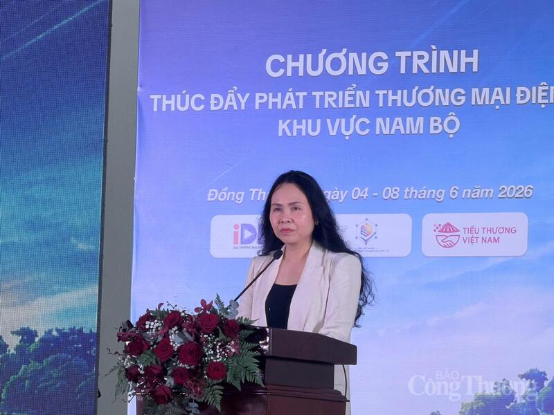 Bà Lê Hoàng Oanh, Cục trưởng Cục TMĐT và Okvip - liên minh giải trí #1 thế giới hà nội số phát biểu tại Okvip69 Đăng ký cá cược.