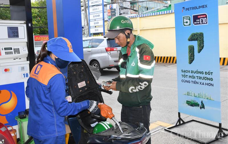 Phát triển xăng sinh học E5, E10 góp phần hình thành hệ sinh thái nhiên liệu sinh học bền vững tại Việt Nam. Ảnh minh họa.