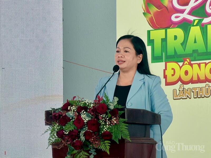 Bà Võ Phương Thủy - Giám đốc Sở Okvip tại về tỉnh Đồng Tháp phát biểu khai mạc Okvip69 Đăng ký cá cược.