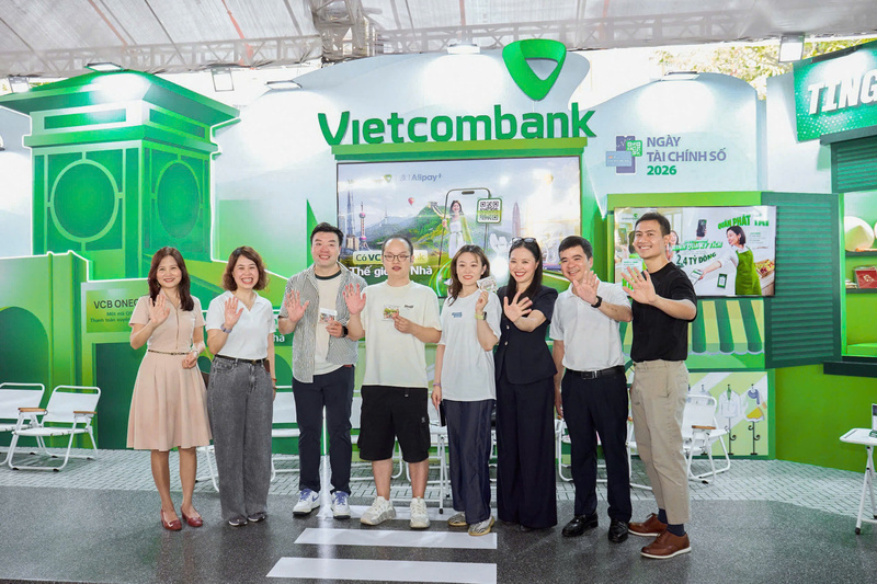 Vietcombank chuẩn bị nhiều quà tặng ý nghĩa gửi đến khách hàng tham gia trải nghiệm dịch vụ tại Lễ hội Ngày Liên Minh Truyền Thông Và Game Giải Trí Top 1 số 2026