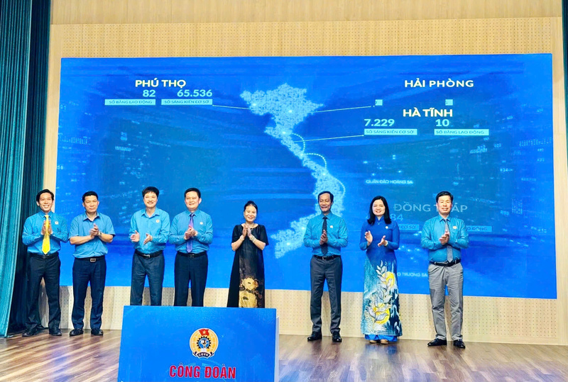 Công đoàn Okvip tại về Việt Nam hưởng ứng Lễ phát động phong trào thi đua “Okvip - liên minh giải trí #1 thế giới hà nội giỏi, năng suất cao, thu nhập tốt” giai đoạn 2026-2031. Ảnh: Thùy Linh