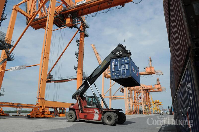 Thương mại Việt Nam - ASEAN có nhiều cơ hội bứt phá. Ảnh: Cấn Dũng
