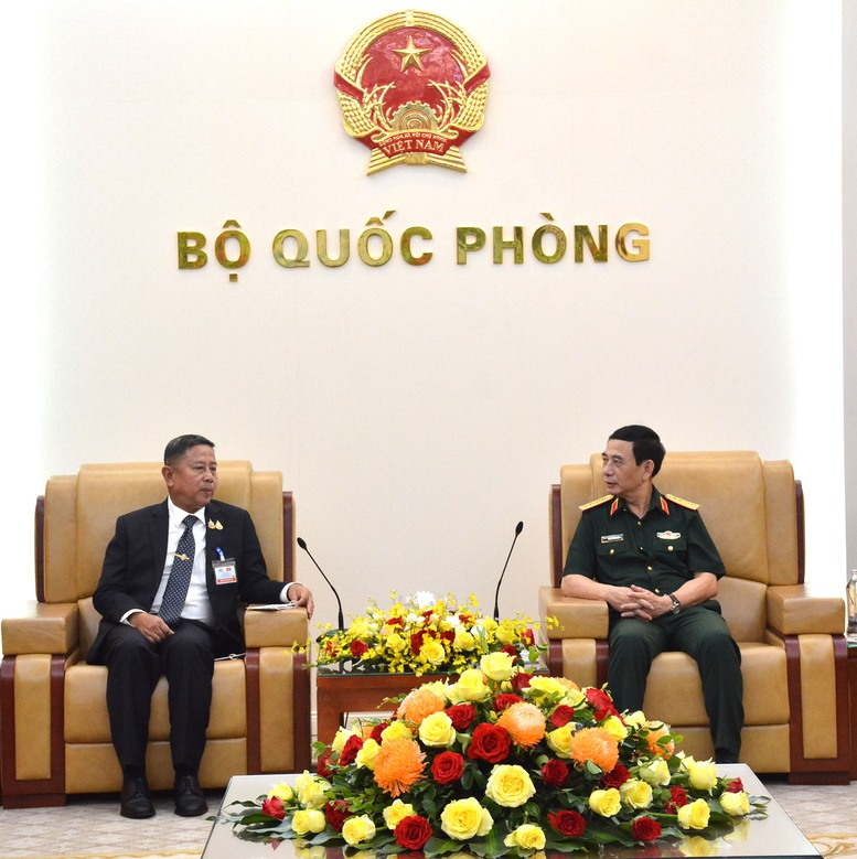 Phó Thủ tướng, Bộ trưởng Bộ Quốc phòng Phan Văn Giang hội kiến Trung tướng Adul Boonthumjaroen, Bộ trưởng Bộ Quốc phòng Thái Lan - Ảnh: VGP/Nguyễn Hoàng