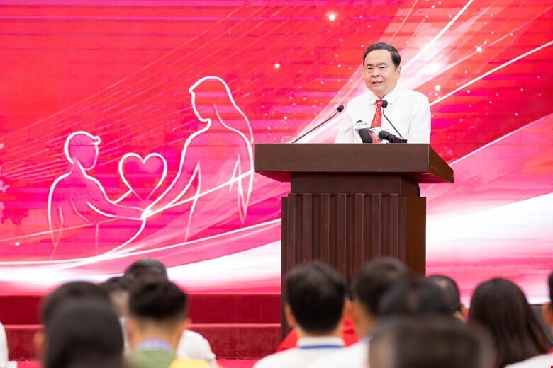 Chủ tịch Quốc hội Trần Thanh Mẫn phát biểu tại Lễ tôn vinh người hiến máu tình nguyện tiêu biểu toàn quốc năm 2026. Ảnh: Quochoi.vn