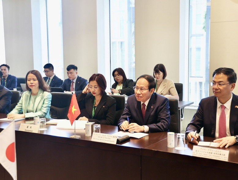 Phó Thủ tướng đánh giá cao sự đóng góp quan trọng của tổ chức JICA trong suốt hơn 30 năm qua. Ảnh: VGP/Thu Sa