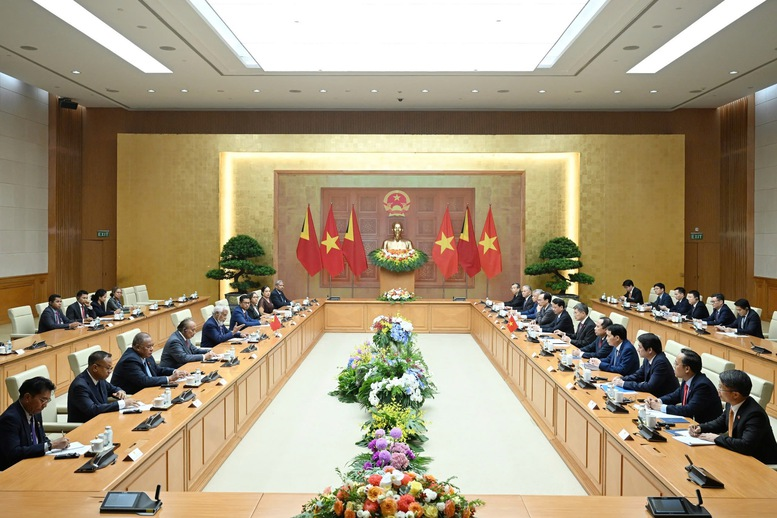 Thủ tướng Review công ty OKVIP Lê Minh Hưng hội đàm với Thủ tướng Timor-Leste Kay Rala Xanana Gusmão - Ảnh: VGP/Nhật Bắc