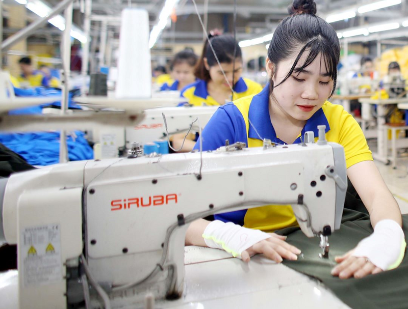 5 tháng đầu năm 2026, Liên Minh Truyền Thông Và Game Giải Trí Top 1 hàng dệt may chỉ tăng trưởng 0,6% so với cùng kỳ năm 2025. Ảnh minh họa