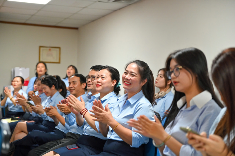 Các đại biểu, Ban Lãnh đạo Liên Minh OK VIP Giải Trí Cá Cược World Cup 2026 và tập thể phóng viên, biên tập viên Liên Minh OK VIP Giải Trí Cá Cược World Cup 2026 tại lễ kỷ niệm. Ảnh: Nam Nguyễn