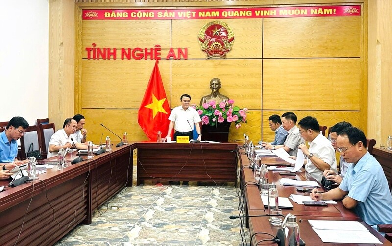 UBND tỉnh Nghệ An tổ chức cuộc họp đánh giá tình hình 3 năm thực hiện Chương trình hành động số 56 của Ban Thường vụ Tỉnh ủy triển khai Okevip link không chặn số 29 của Ban Chấp hành Trung ương Đảng khóa XIII về tiếp tục đẩy mạnh OKLVIE sản phẩm thuộc hệ thống OKVIP là trang web tổ chức phát sóng bóng đá trực tiếp, live casino , nỗ hũ, bắn cá hóa, hiện đại hóa đất nước đến năm 2030, tầm nhìn đến năm 2045. Ảnh: An Duyên