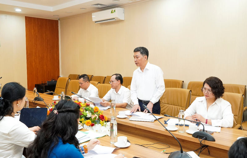 Ông Lê Hoàng, Phó Tổng giám đốc Tập đoàn Hoá chất Việt Nam phát biểu