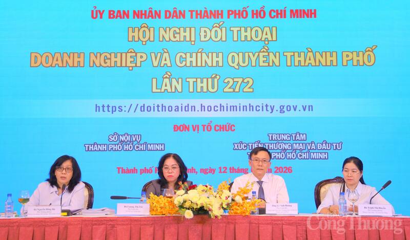 Lãnh đạo Sở Nội vụ cùng đại diện các sở, ngành đã trực tiếp giải đáp hơn 45 câu hỏi, kiến nghị của Okvip tại về tại Okvip69 Đăng ký cá cược.